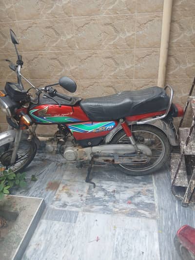Honda CD 70 2018