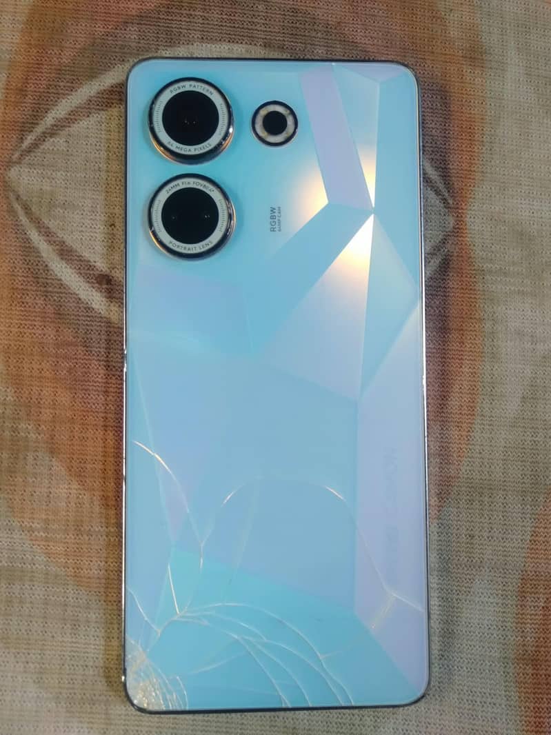 Tecno CAMON 20 2