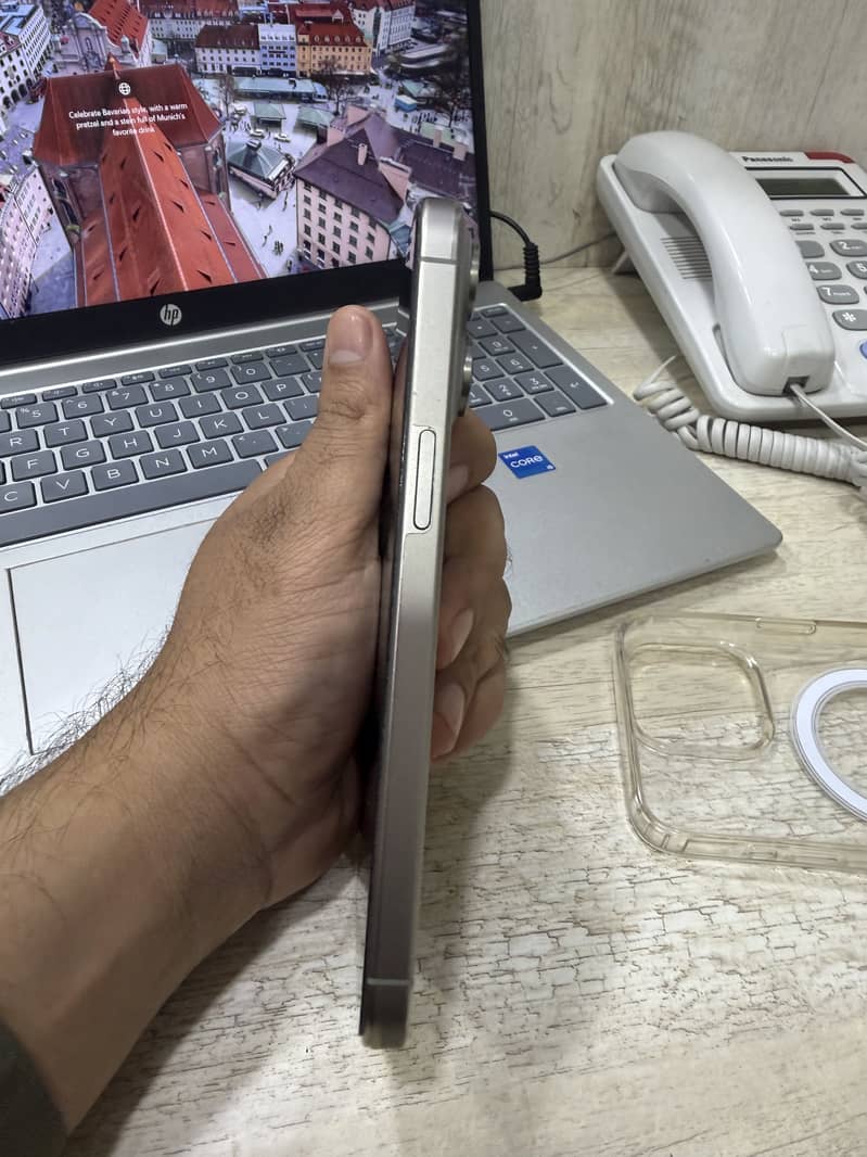 Apple iPhone 15 pro max 5