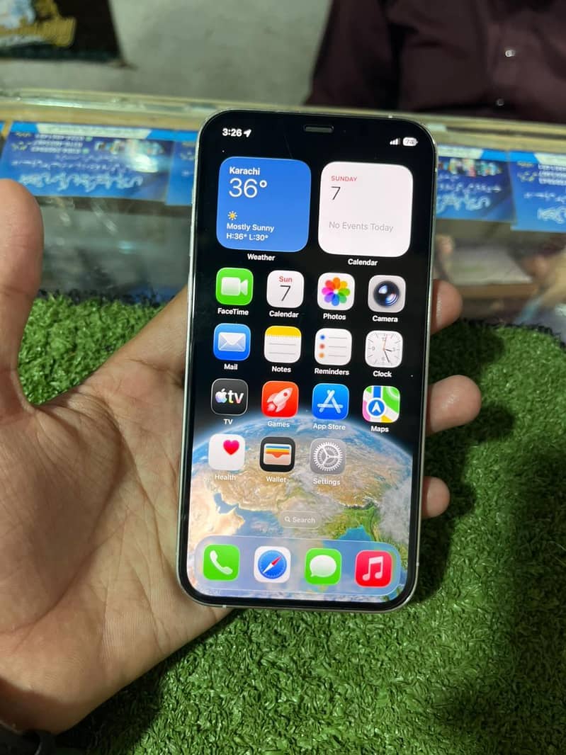 Apple iPhone 12 Pro 1