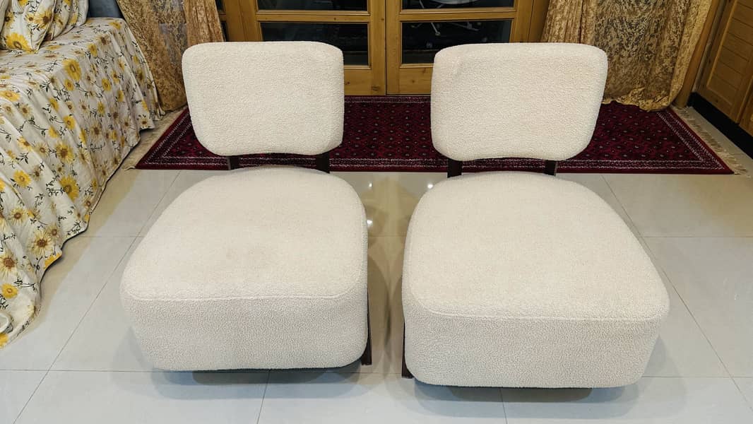 Chair 0