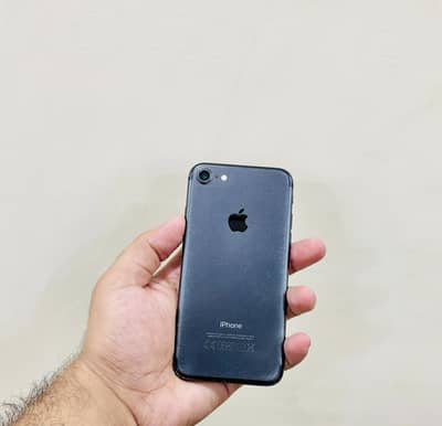 Apple iPhone 7