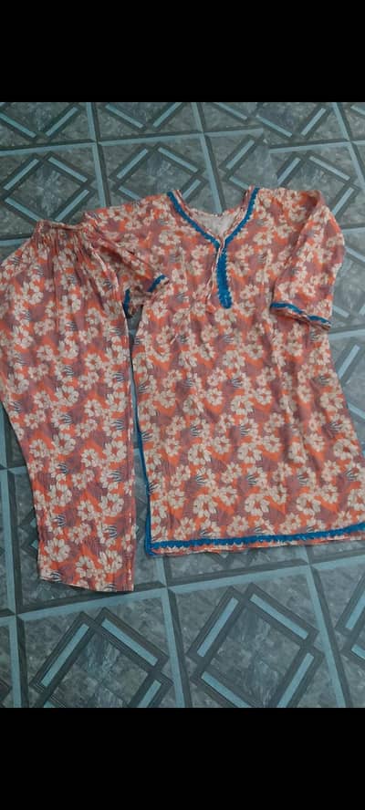 second hand ready 2 wear in 10/10 condition