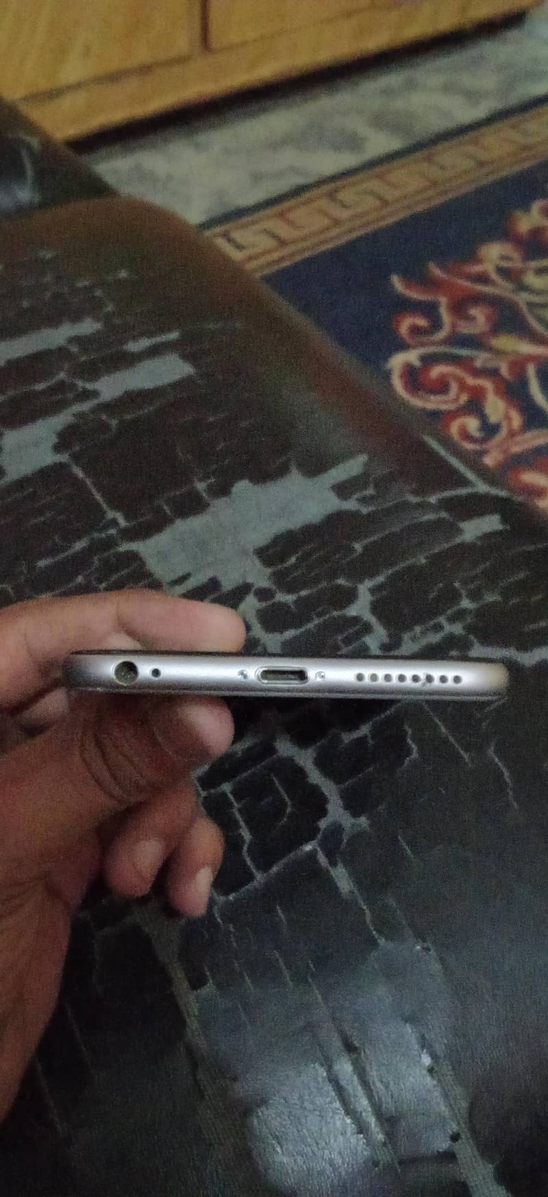 Apple iPhone 6S Plus 5