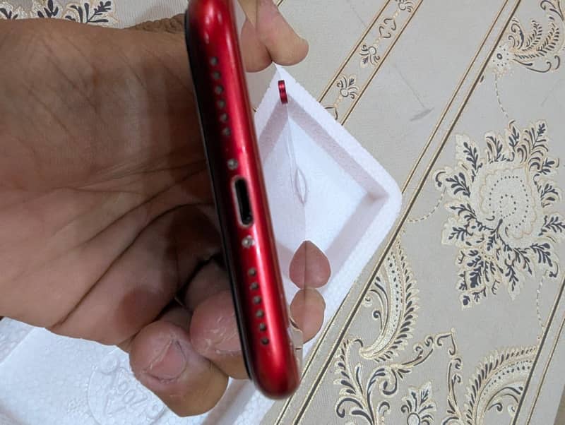 Apple iPhone XR 1