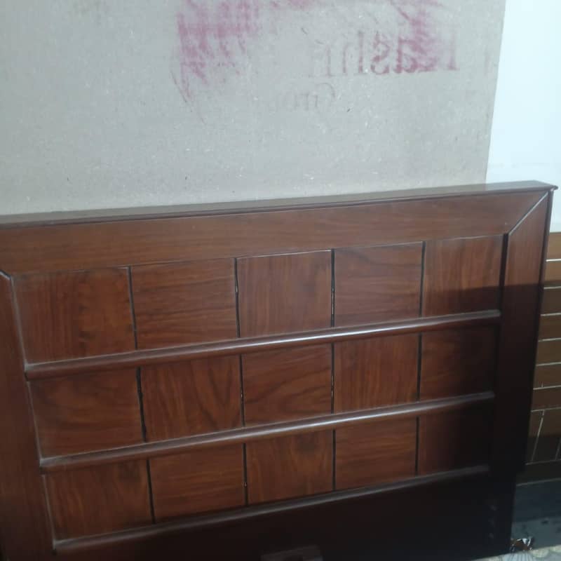 single bed 0