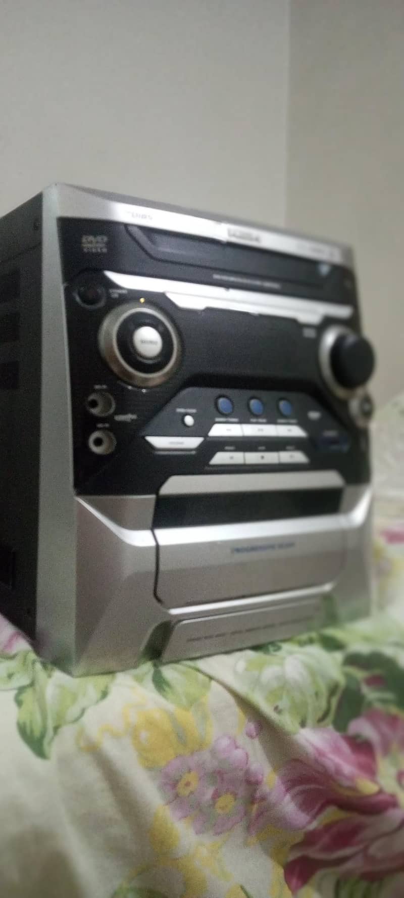 speaker 0