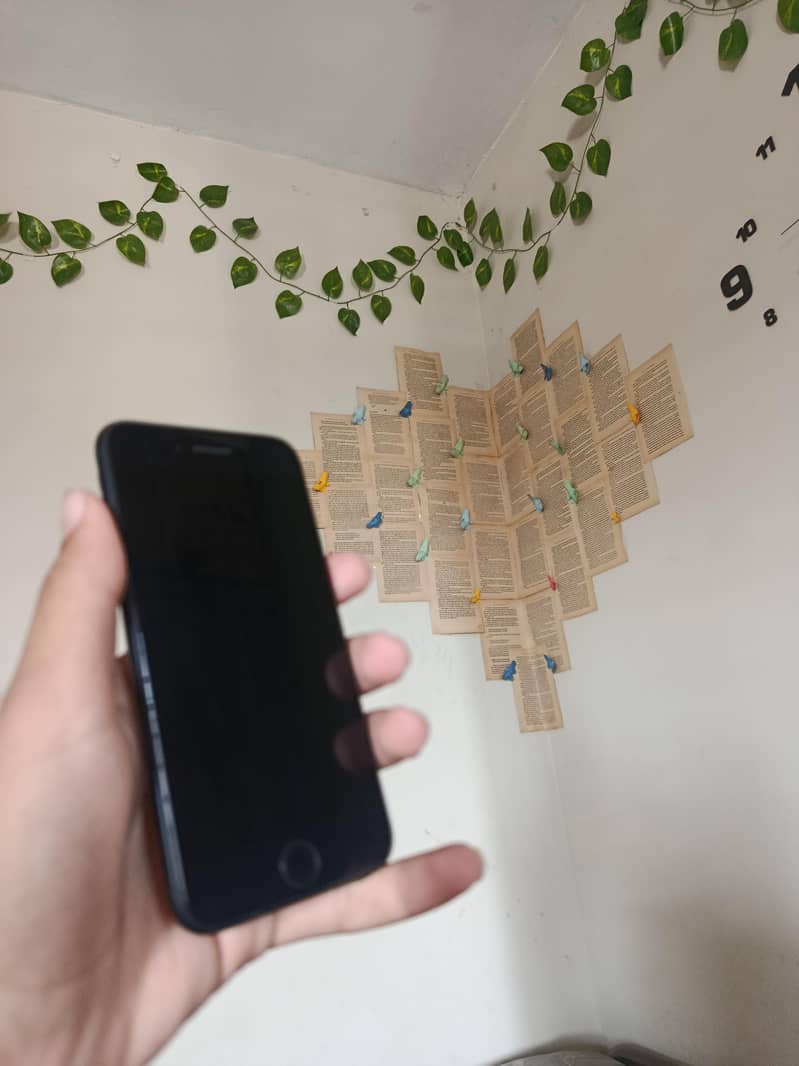 Apple iPhone SE 7
