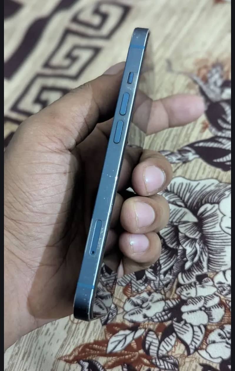 iPhone 13 mini 2