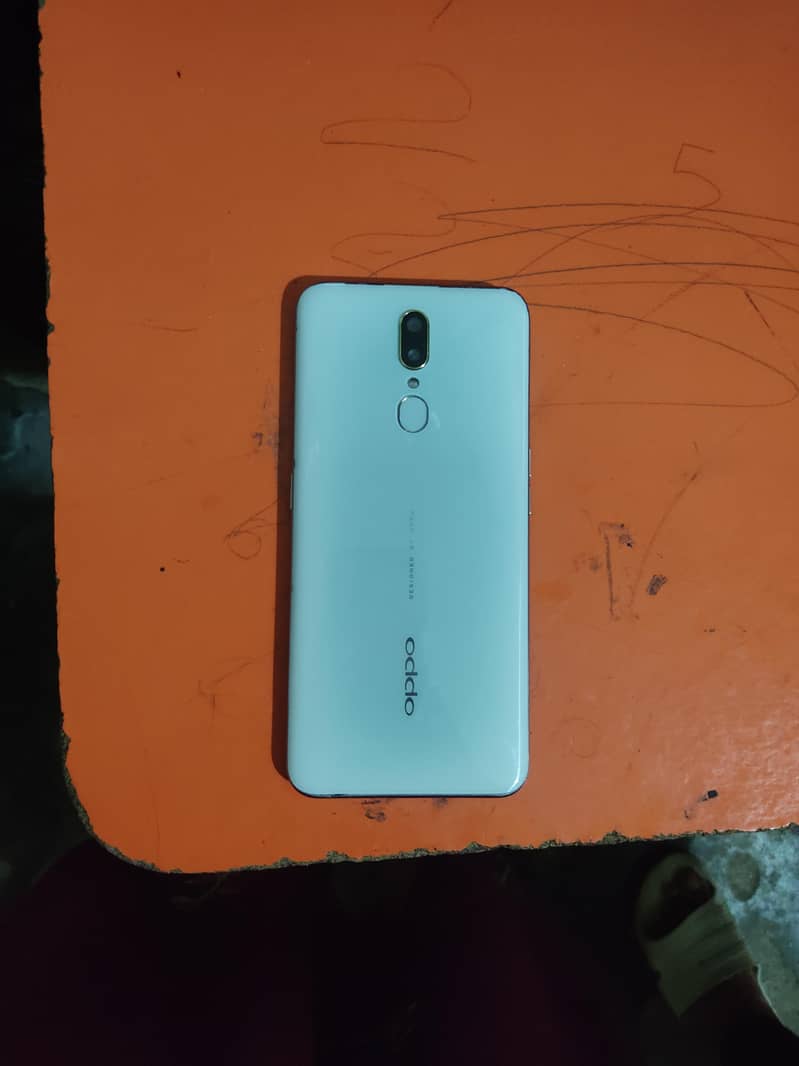 OPPO F11 7