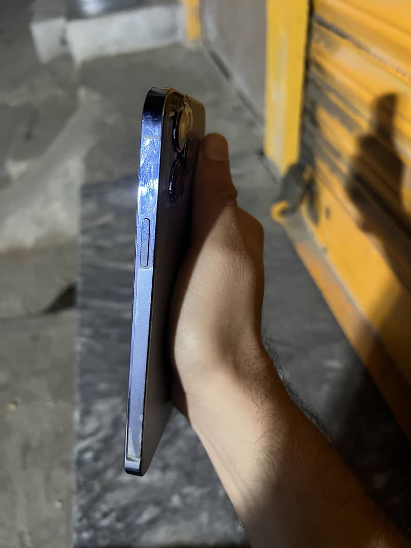 Apple iPhone 13 Pro Max 3