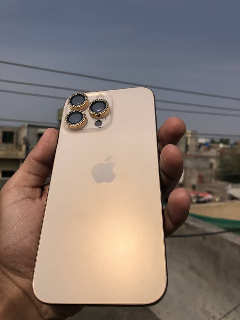Apple iPhone 16 Pro Max JV 1