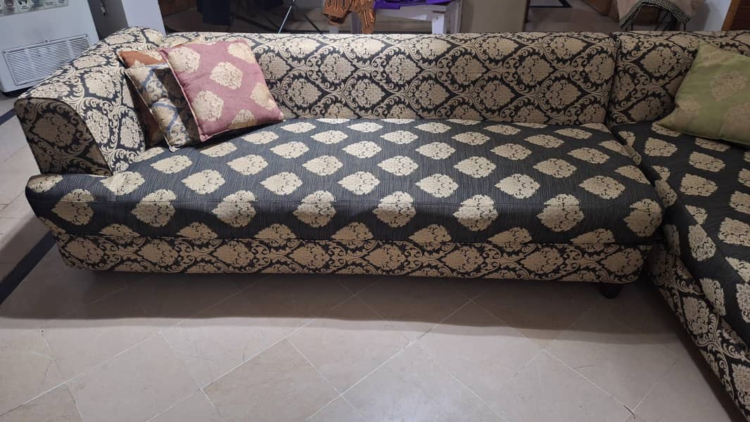 l shaped comfy sofa 0