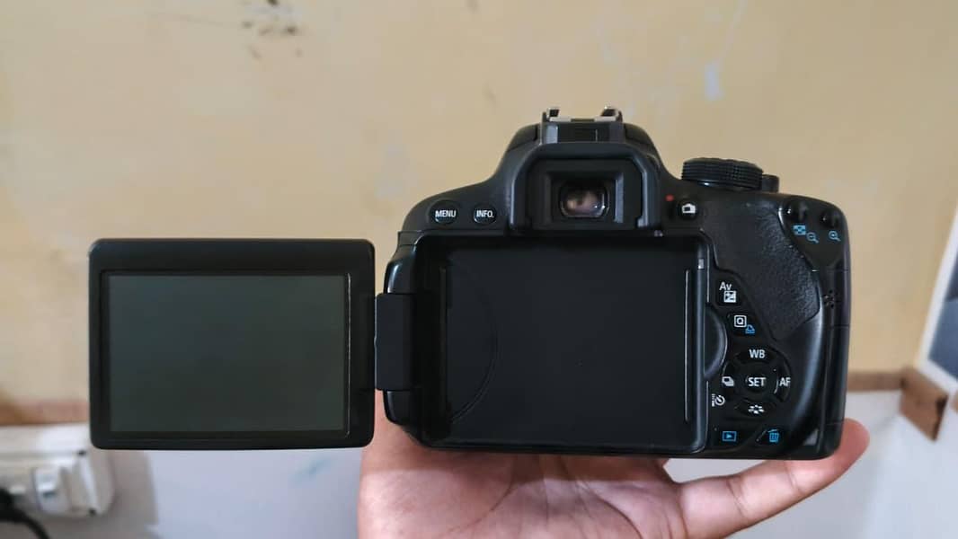 Canon 700d 0