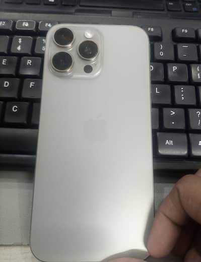 Apple iPhone 16 Pro Max