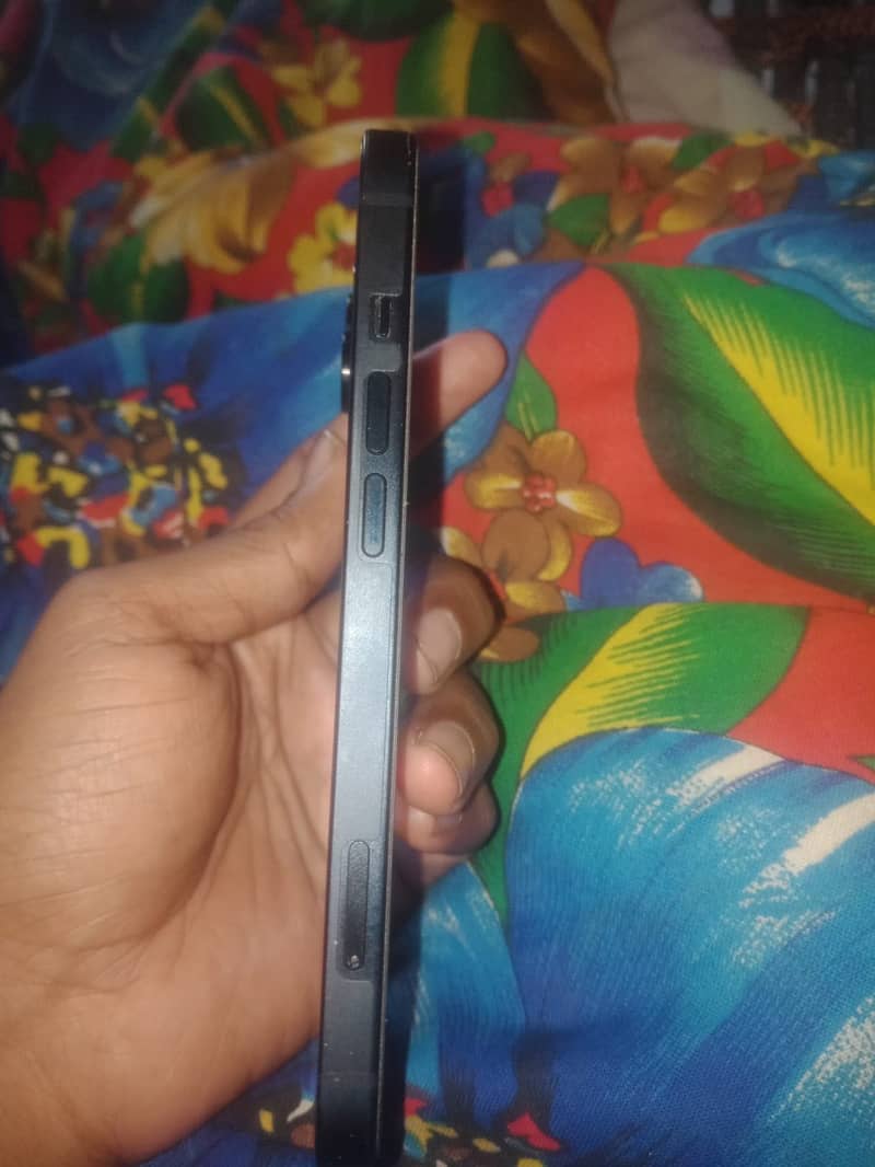 Iphone13 0