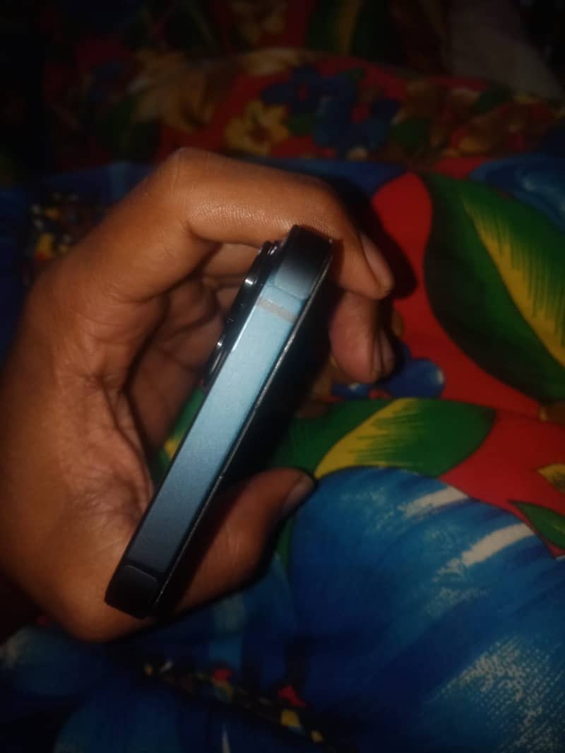 Iphone13 4