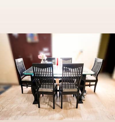 6 chair 1 table