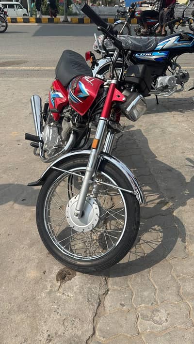 CG 125