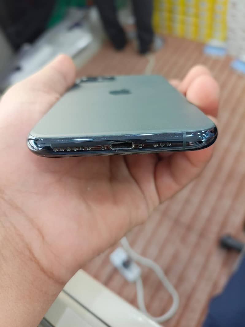 Apple iPhone 11 Pro 5
