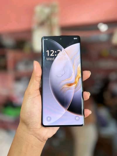 Tecno CAMON 30S