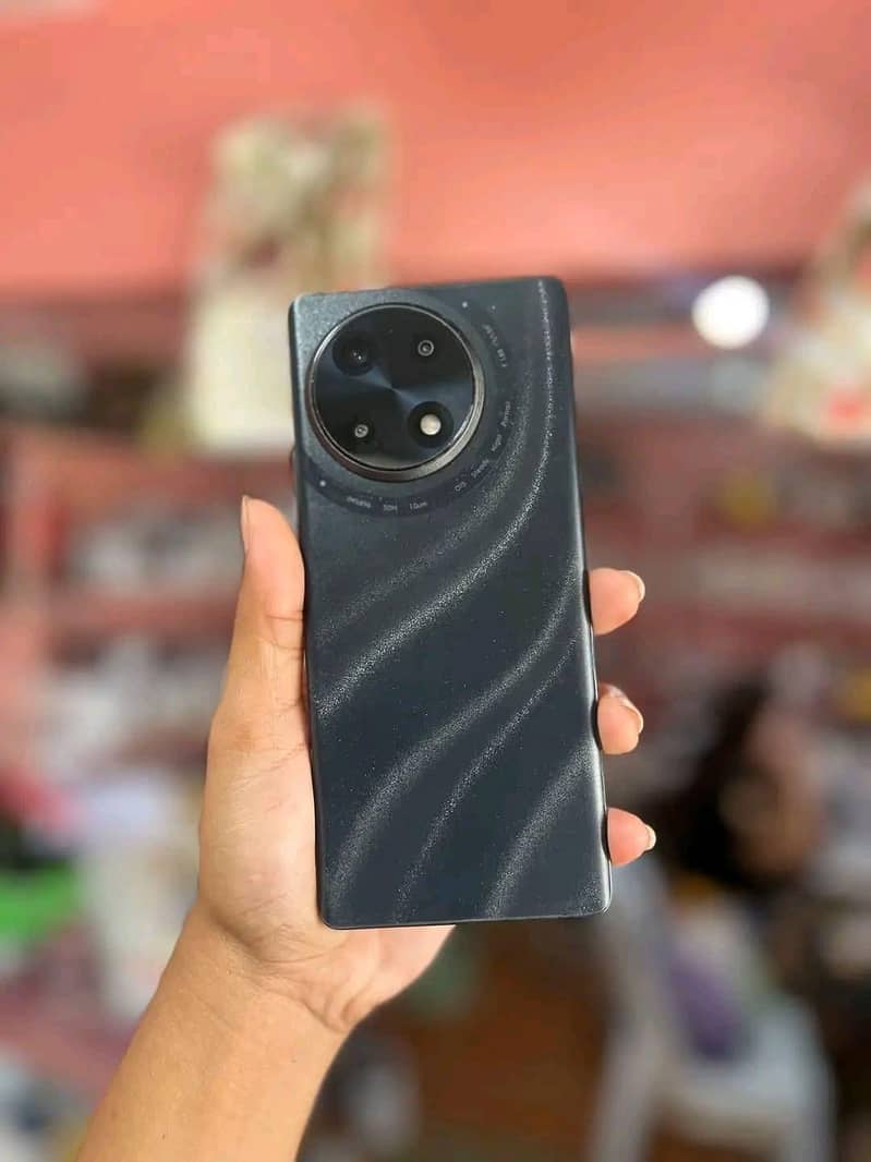 Tecno CAMON 30S 3