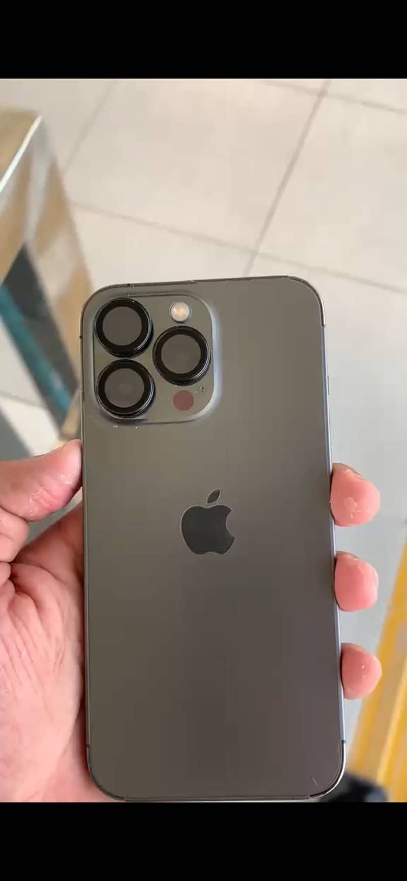 Apple iPhone 13 Pro 0