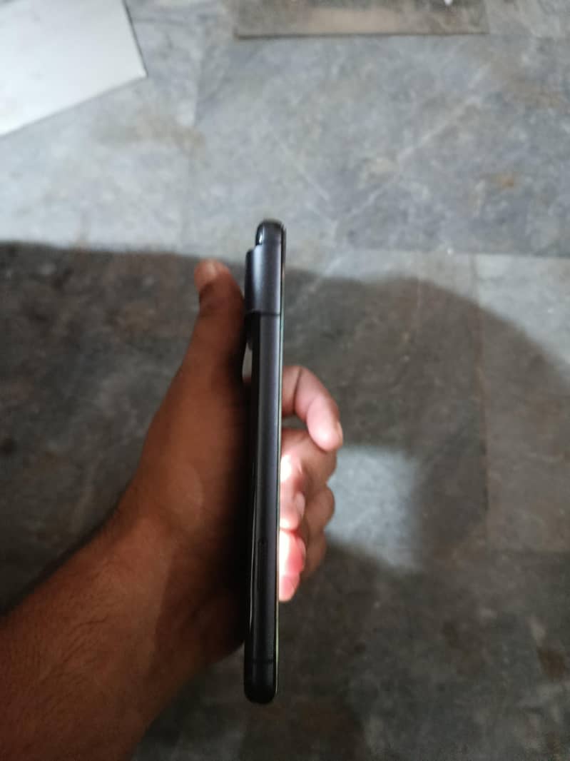Google Pixel 8 3
