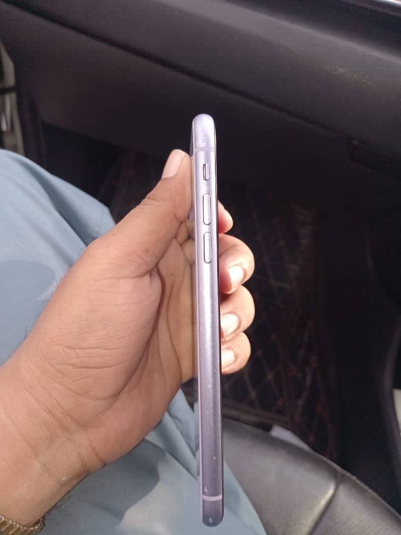 Apple iPhone 11 8