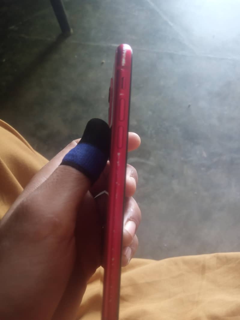 Apple iPhone 11 5