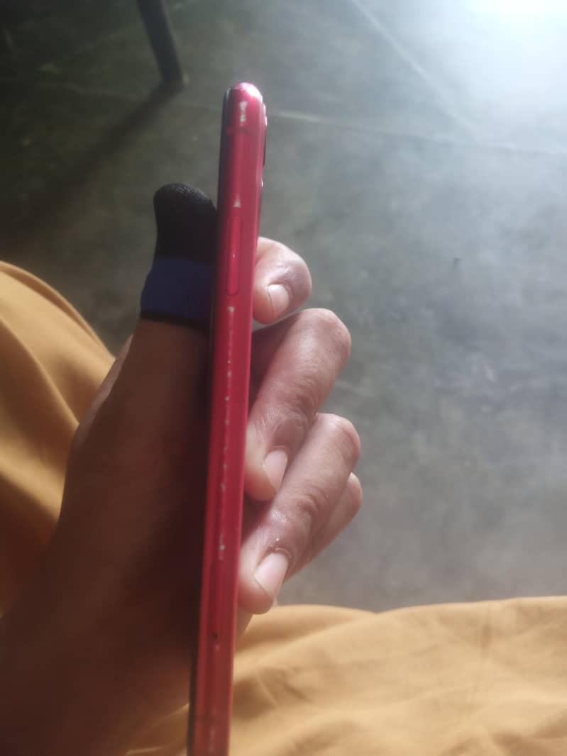 Apple iPhone 11 7