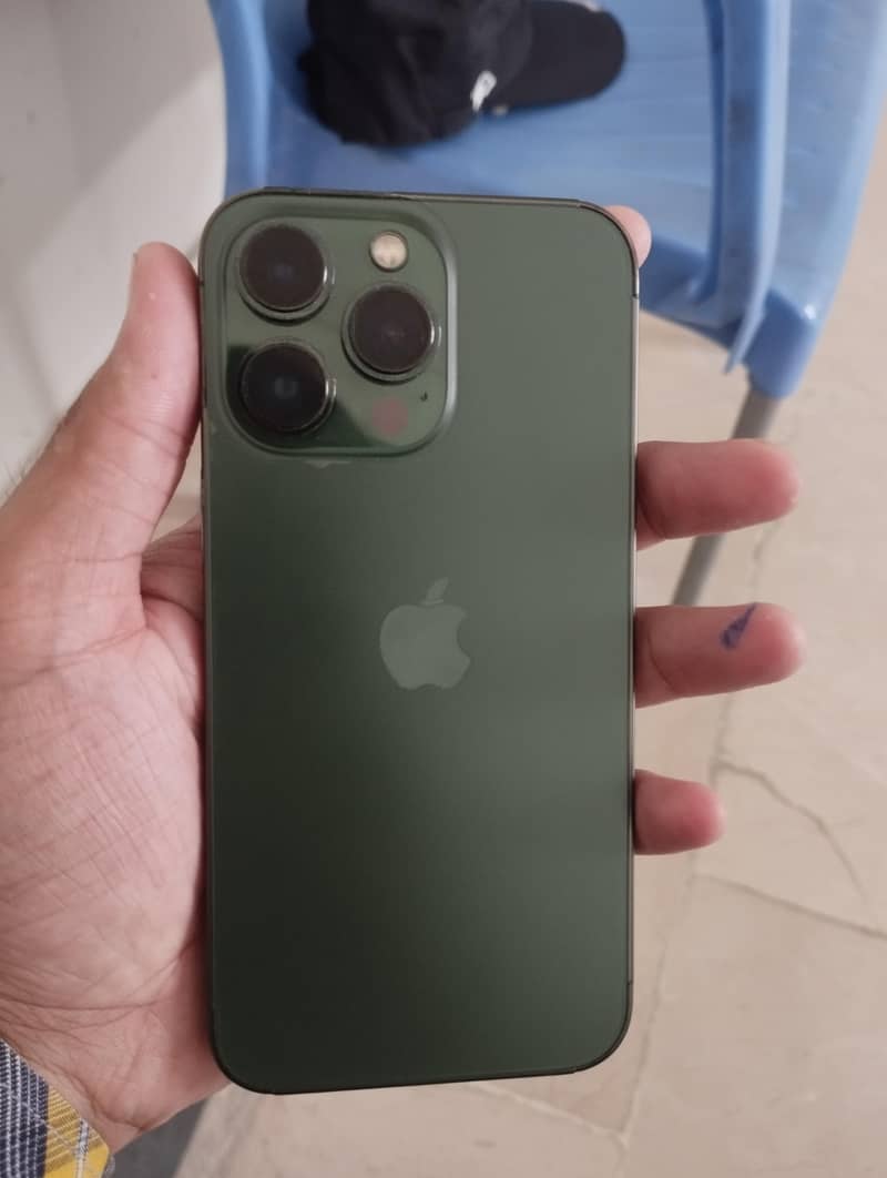 Apple iPhone 13 Pro 1