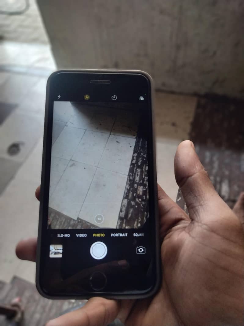 Apple iPhone 8 Plus 6