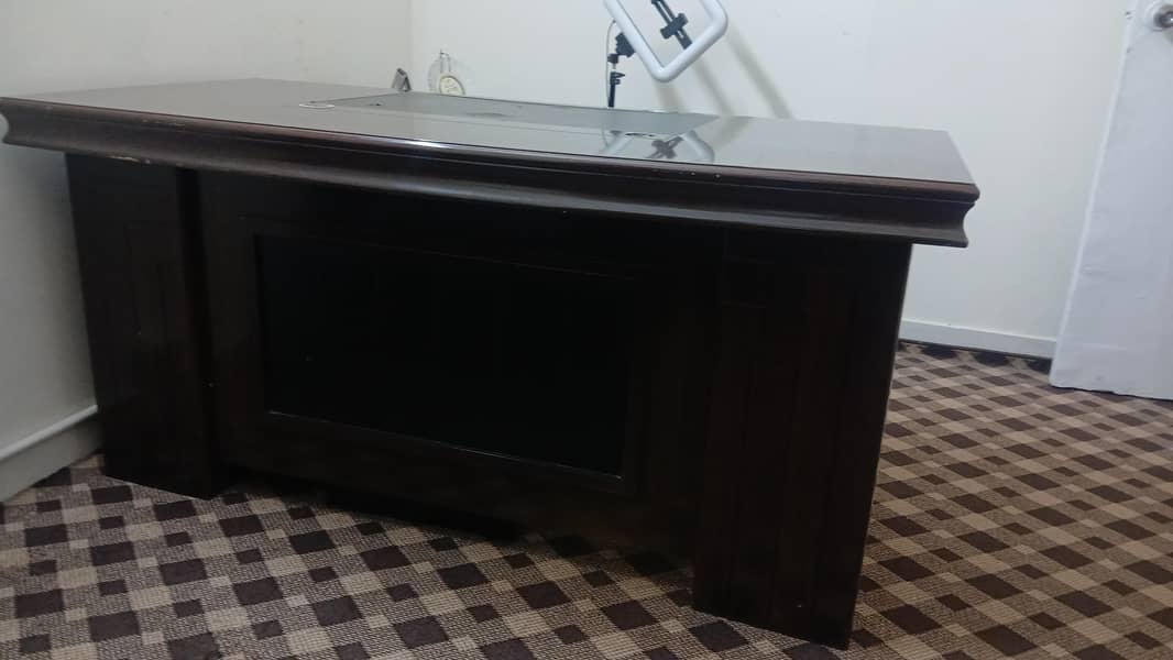Executive Office Table 6