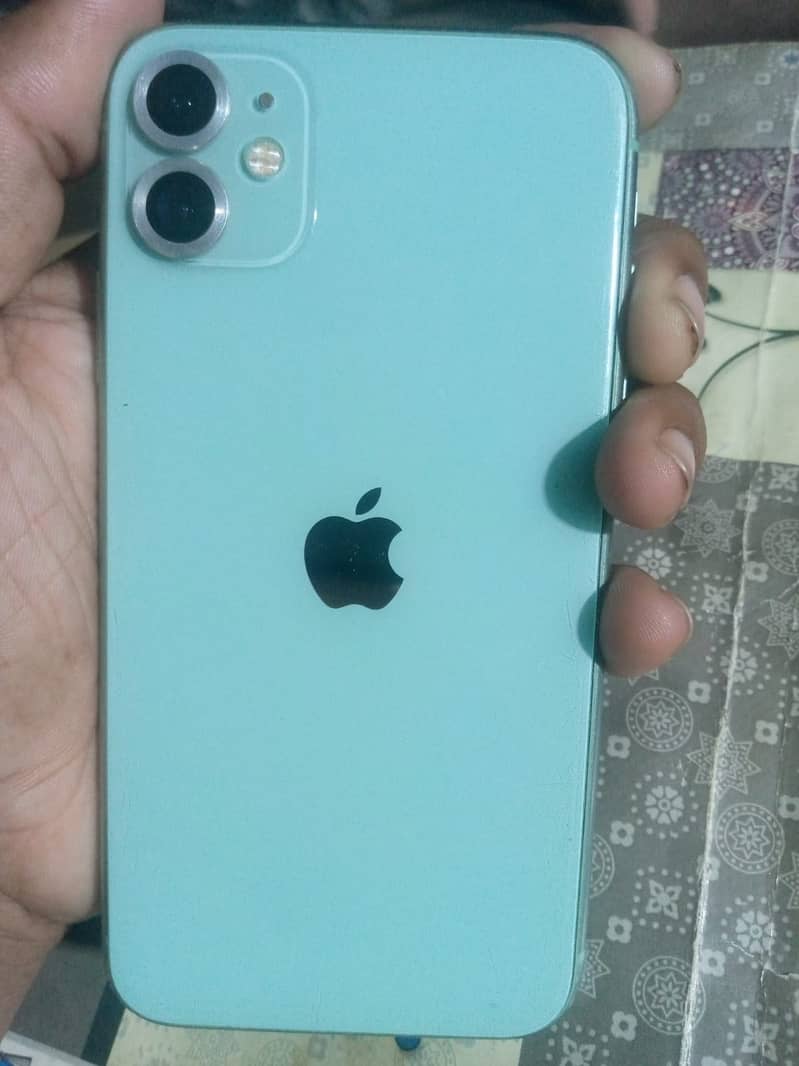 Apple iPhone 11 3