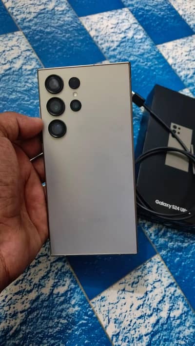 Samsung Mobile S24 Ultra Non PTA Box with orginal box and charger