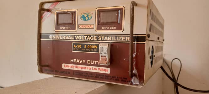 Universal (A-50) Heavy Duty (5000 watt) Automatic stablizer For Sale