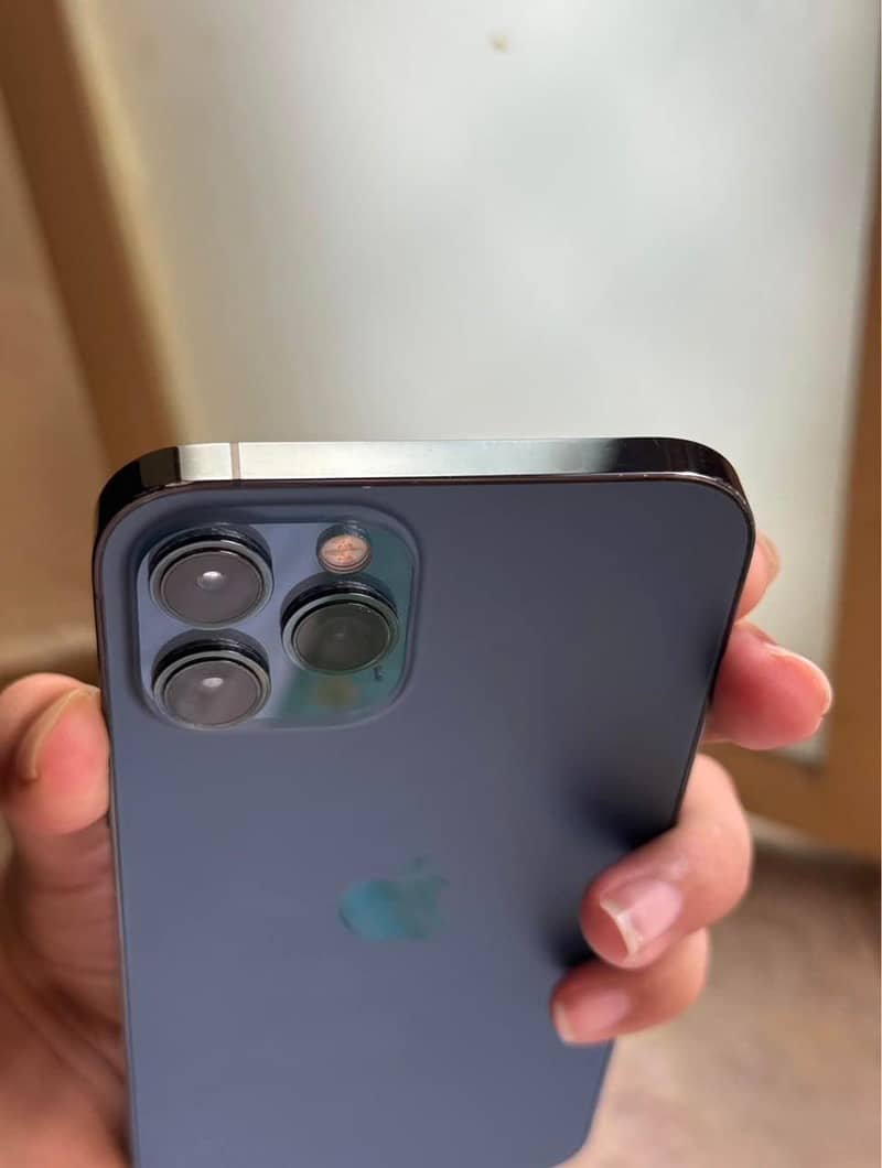 Apple iPhone 12 Pro Max 6