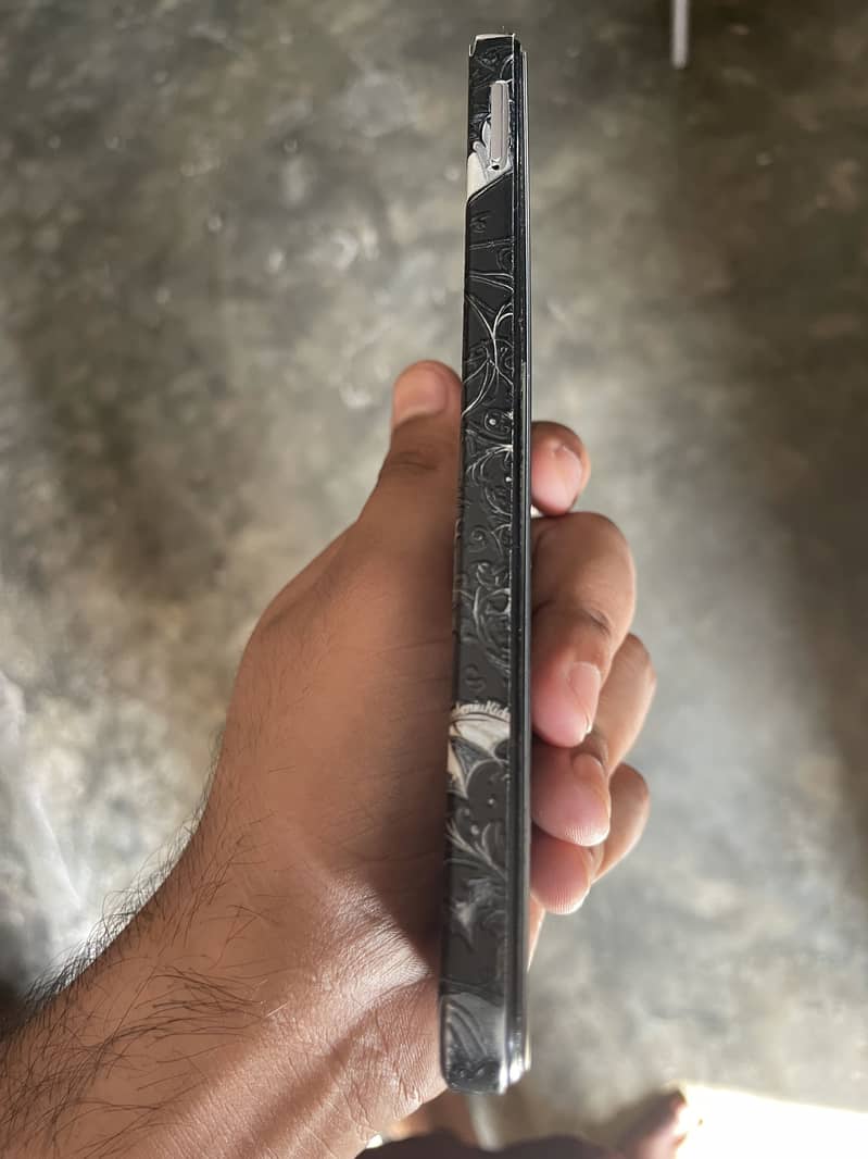 Tecno Spark Go 2