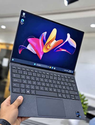 Dell XPS 13 7390 – Core i7-10gen | 16GB RAM | 512GB SSD