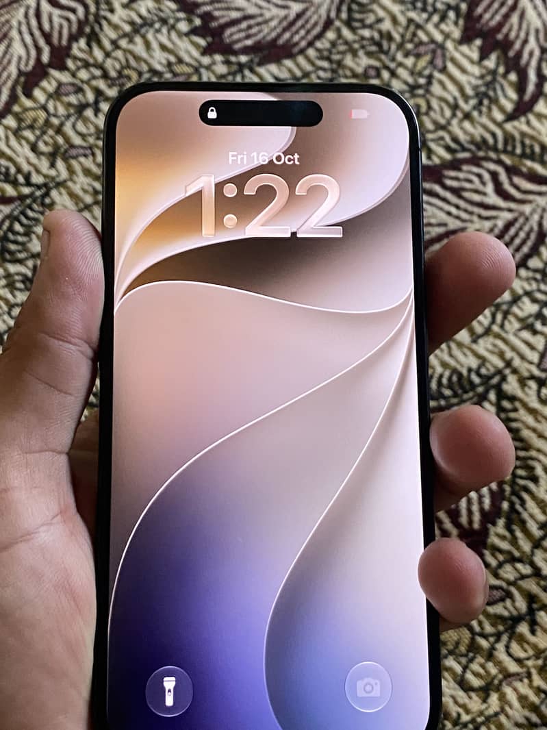 Apple iPhone 15 Pro 1