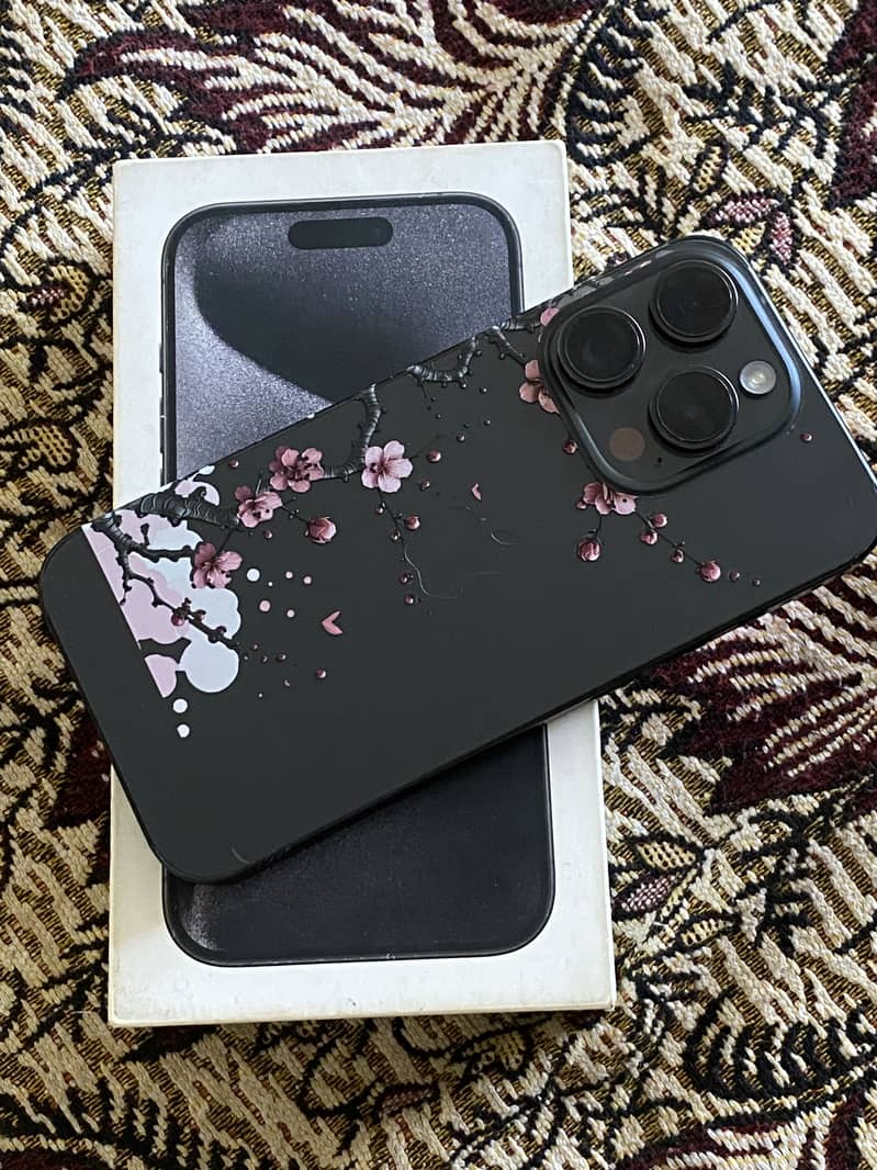 Apple iPhone 15 Pro 4