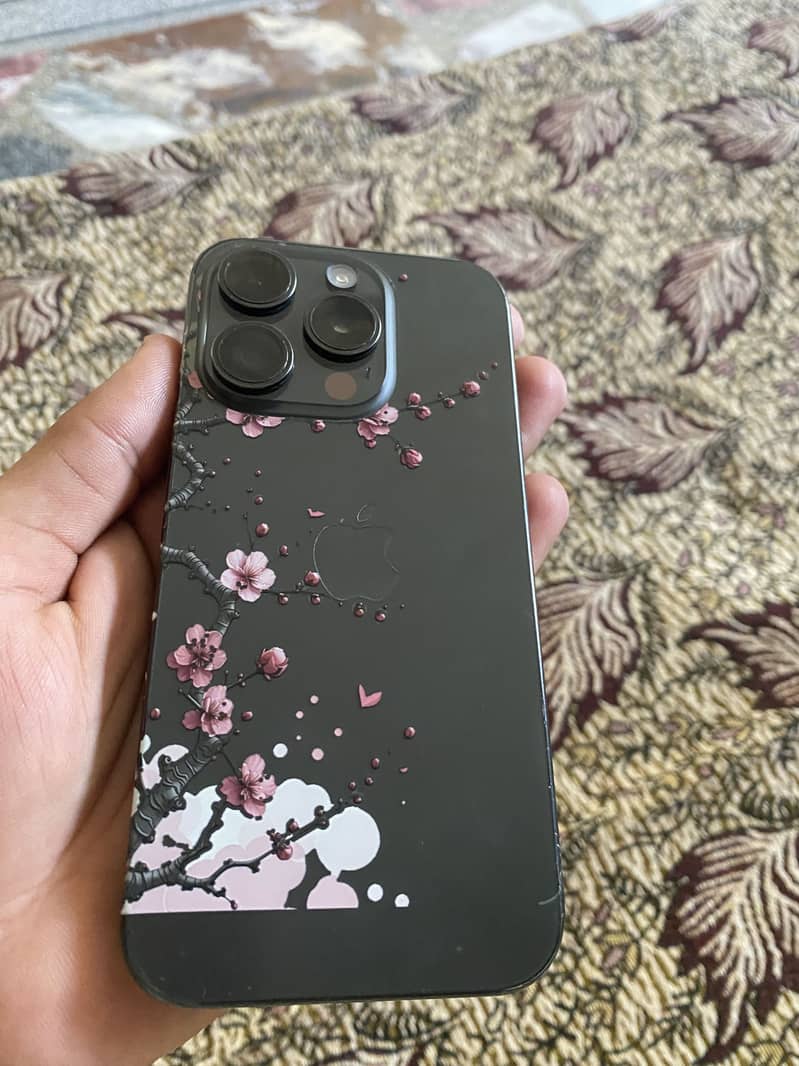 Apple iPhone 15 Pro 6