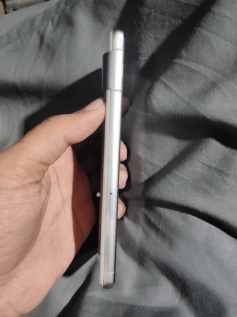 Google Pixel 7 5
