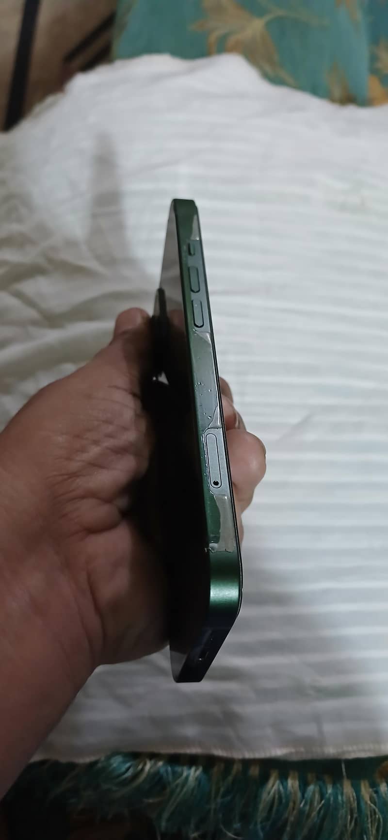 Apple iPhone 13 3