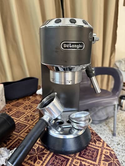 Delonghi Dedica EC685