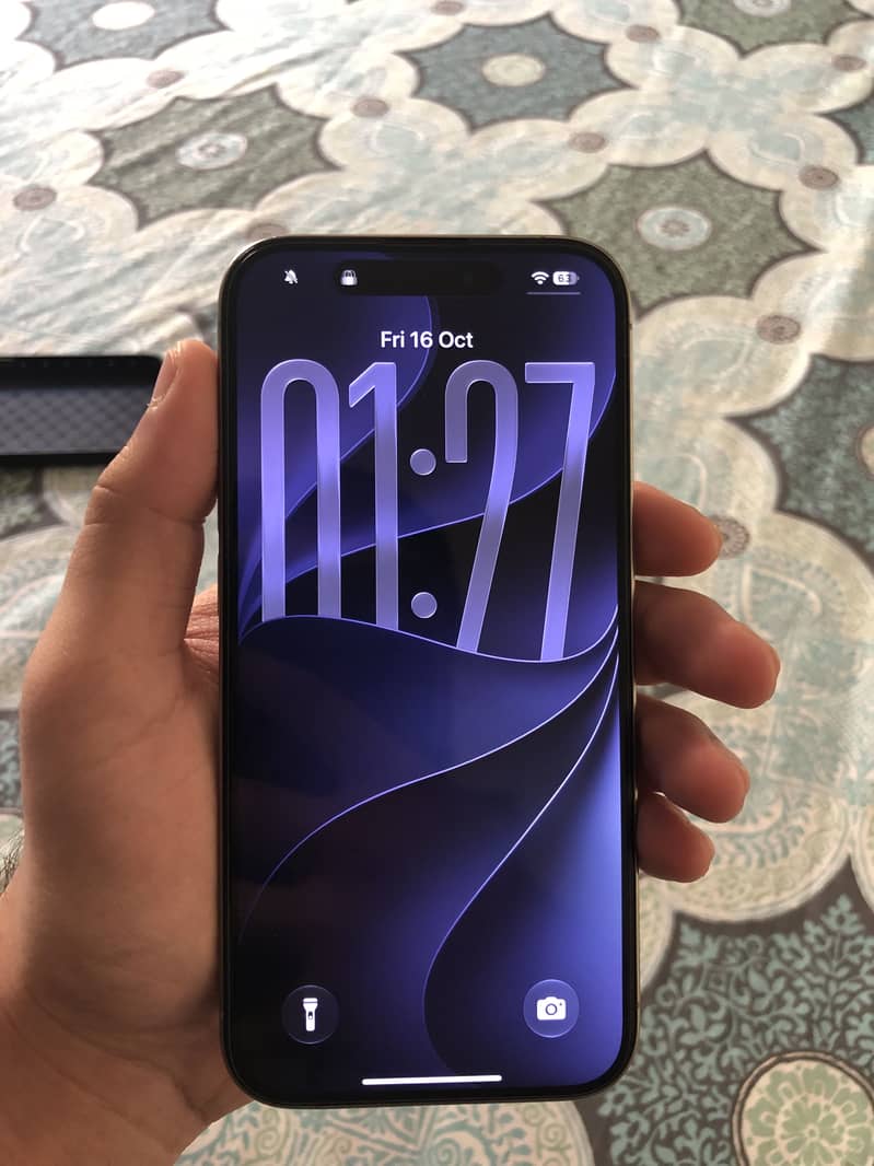 Apple iPhone 15 Pro 2