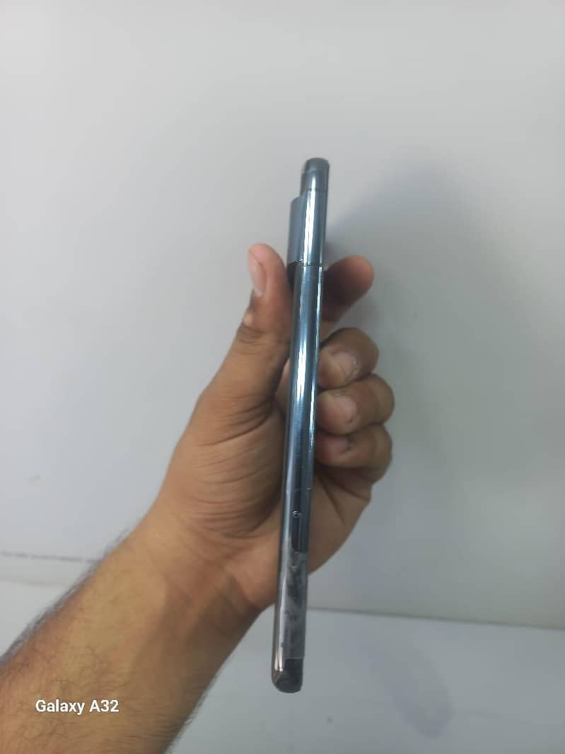 Google Pixel 8 Pro 2