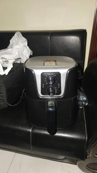 Air Fryer Mint condition for Urgent sale
