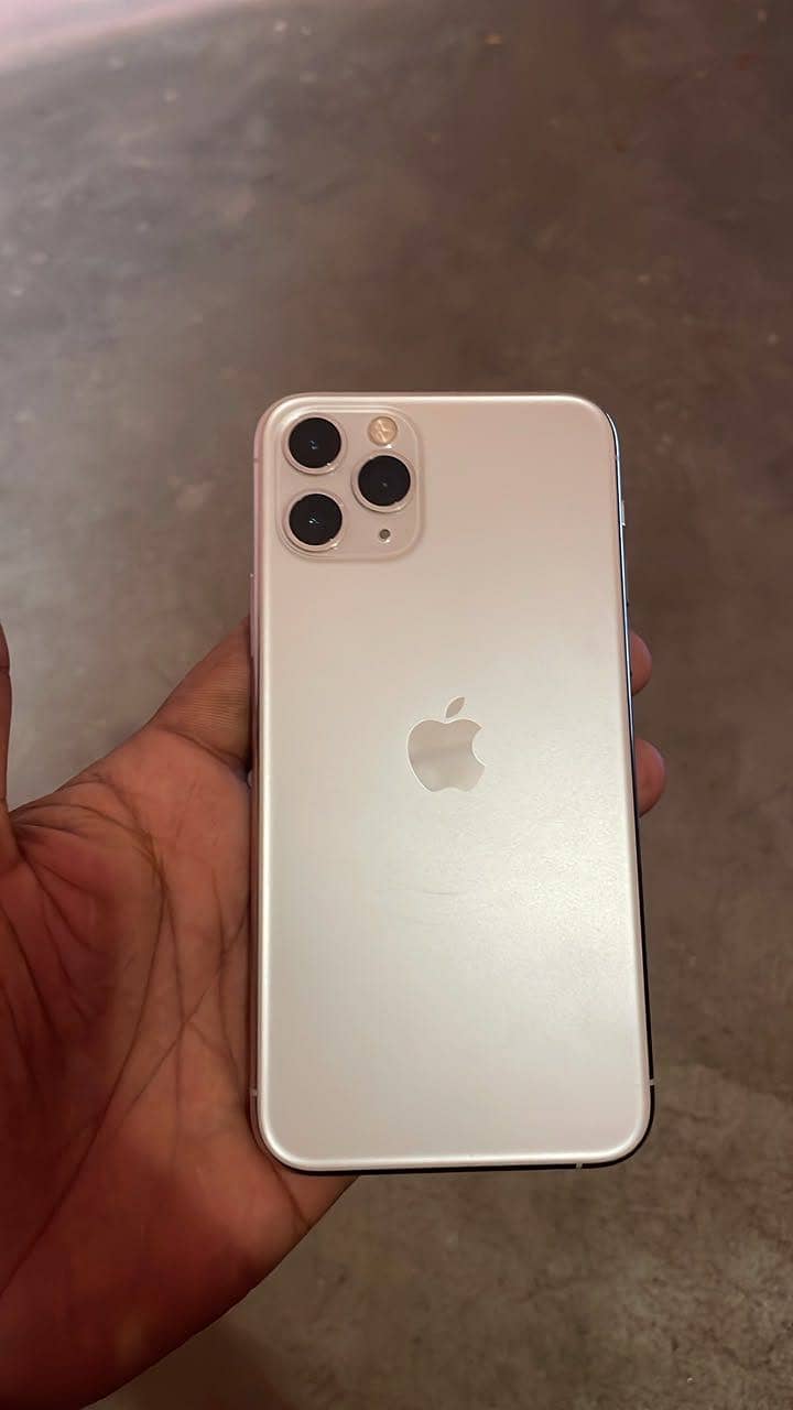 Apple iPhone 11 Pro 1